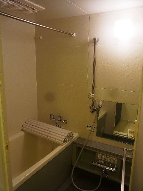 ＨＦ早稲田レジデンスの浴室