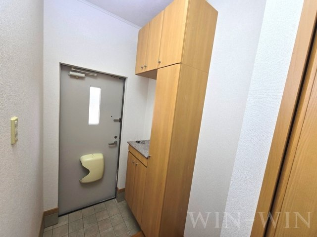 リバーリオ菅池の玄関