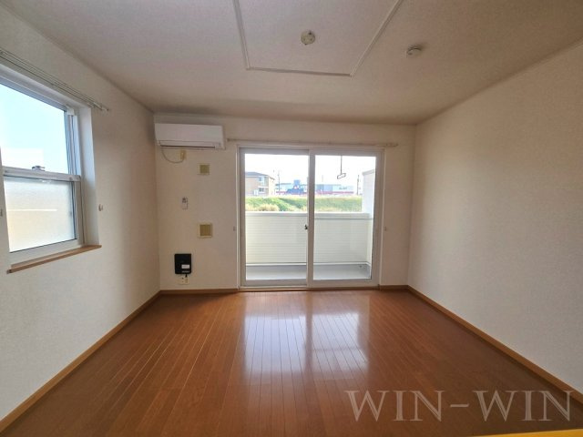 リバーリオ菅池の居間・リビング