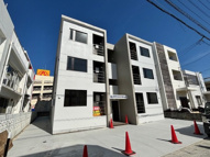 中頭郡北谷町北前１丁目のアパートの画像