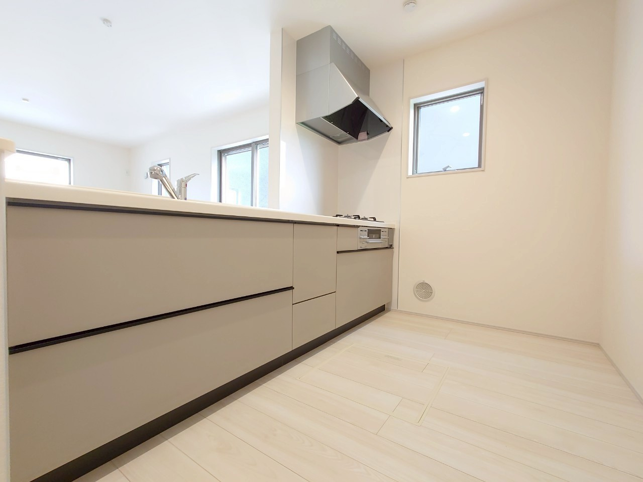 限定２区画■ＪＲ大津京駅まで徒歩６分＆２沿線利用可能■３ＬＤＫ■リーブルガーデン大津市錦織２丁目のキッチン|キッチン