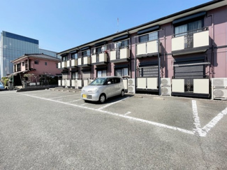 【駐車場】