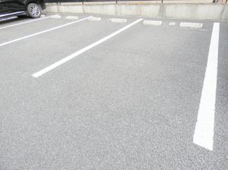 【駐車場】
