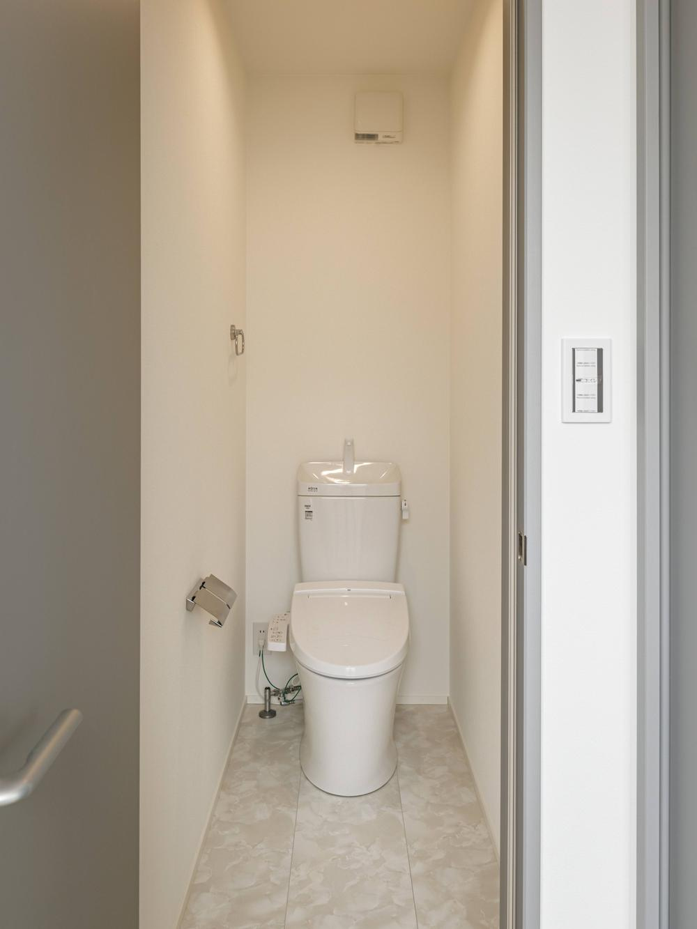 小山市駅南町2丁目　新築戸建6のトイレ