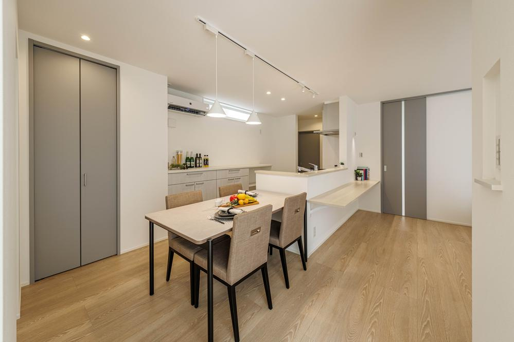 小山市駅南町2丁目　新築戸建6の居間・リビング