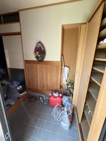 八代市千丁町吉王丸229-1、229-2の玄関