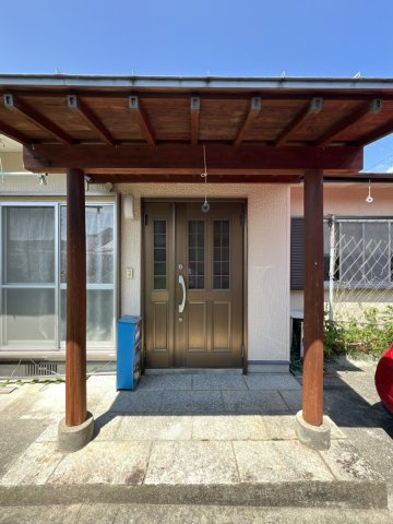 八代市千丁町吉王丸229-1、229-2の玄関