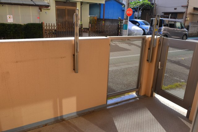 府中市緑町２丁目の中古マンションのバルコニー