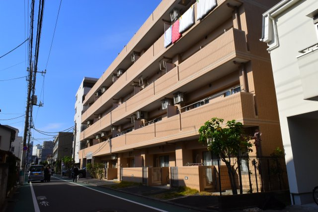 府中市緑町２丁目の中古マンションの外観