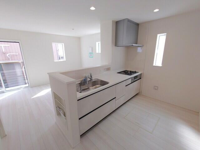 名古屋市中川区下之一色町字松蔭５丁目の新築一戸建のその他|３号棟　キッチン 