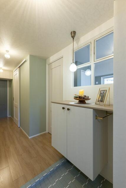 名古屋市東区泉１丁目の中古マンションのその他|洋室の室内窓はロールスクリー… 