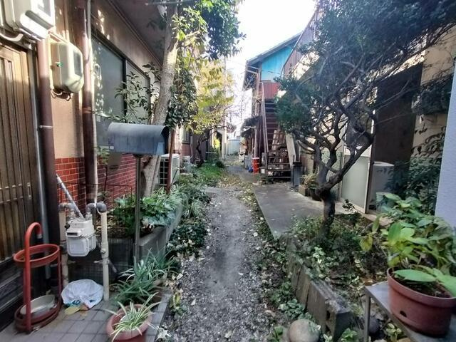 名古屋市中区橘１丁目の中古一戸建の前面道路含む現地写真| 