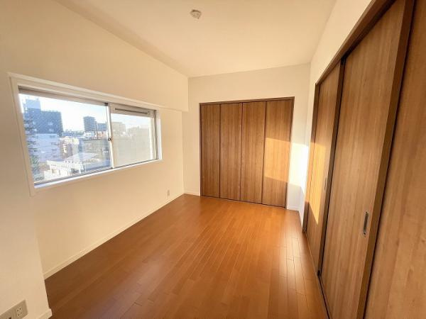 名古屋市南区内田橋２丁目の中古マンションの洋室|「中洋室」約6帖ございます。 