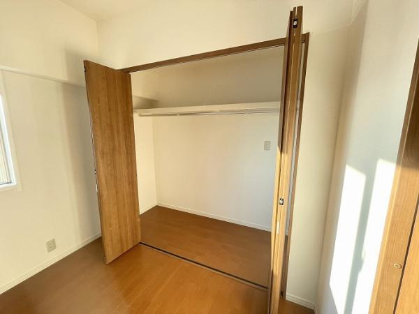 名古屋市南区内田橋２丁目の中古マンションの収納|「中洋室」収納の様子です。 