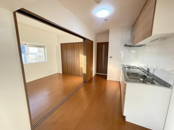 名古屋市南区内田橋２丁目の中古マンションのキッチン|「LDK」別角度からの様子 