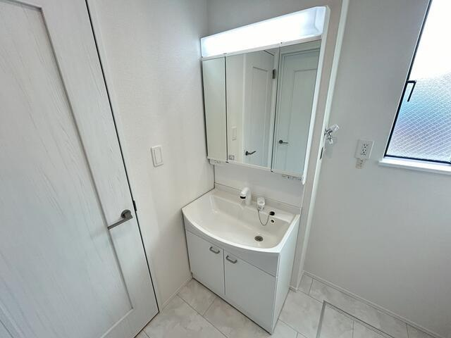 名古屋市千種区香流橋１丁目の新築一戸建の独立洗面台|★敷地広々約４５坪！南向きで… 