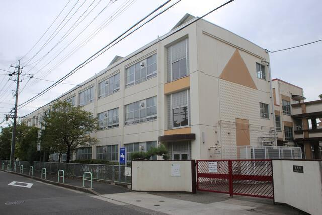 名古屋市中川区服部４丁目の新築一戸建