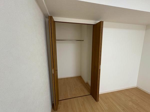 名古屋市千種区香流橋２丁目の中古マンションの収納|ウォークインクローゼット 