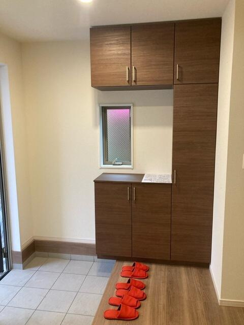 名古屋市緑区大高町字東千正坊の新築一戸建の玄関|家の外と中をつなぐ要所だから… 