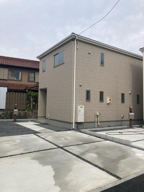 名古屋市緑区大高町字東千正坊の新築一戸建の駐車場|目に入るだけでホッとする、そ… 