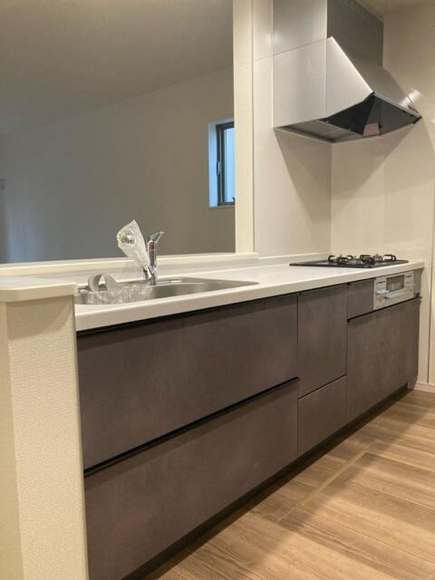 名古屋市緑区大高町字東千正坊の新築一戸建のキッチン|開放感のあるカウンターキッチ… 