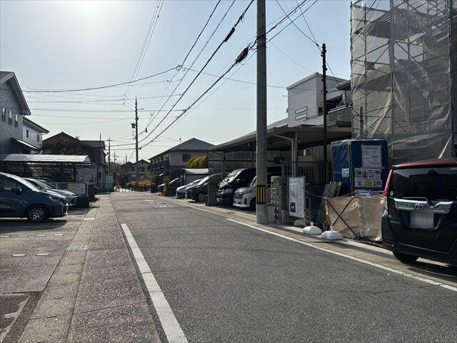名古屋市守山区桔梗平２丁目の新築一戸建の前面道路含む現地写真| 
