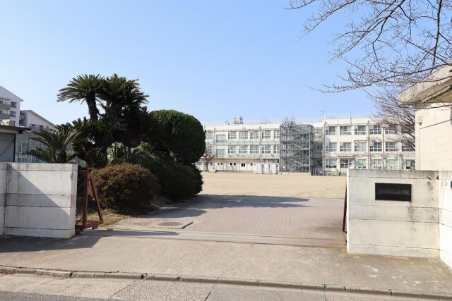 名古屋市南区源兵衛町１丁目の新築一戸建の駐車場|白水小学校まで750m 