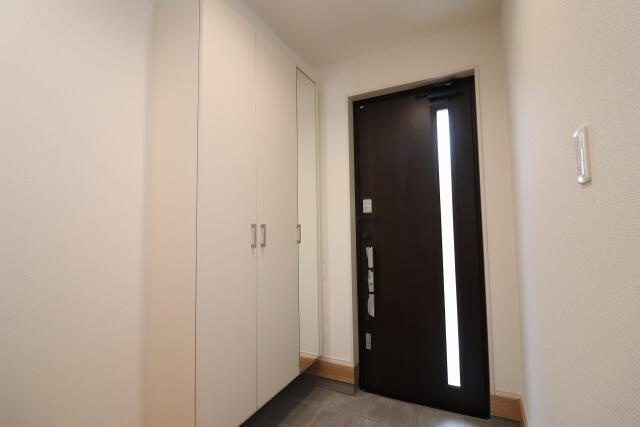 名古屋市南区源兵衛町１丁目の新築一戸建の玄関|(1)号棟 玄関 