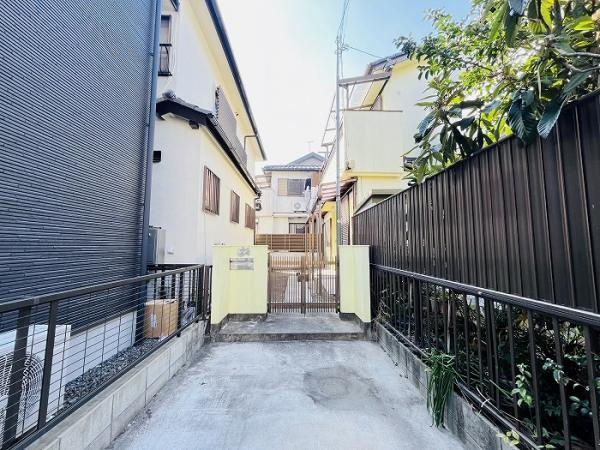 名古屋市守山区高島町の中古一戸建のその他|「駐車場」三台駐車可能です 