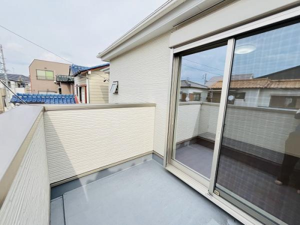 名古屋市守山区菱池町の中古一戸建のバルコニー|「バスコニー」北南の2面バル… 