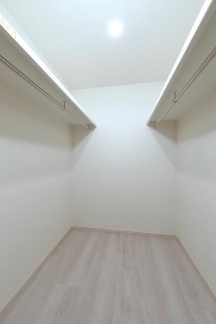 名古屋市守山区鳥羽見３丁目の新築一戸建の洋室|ウォークインクロゼット 
