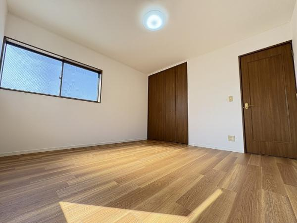 名古屋市守山区大字中志段味字南原の中古一戸建の洋室|「2階西側洋室」こちらのお部… 