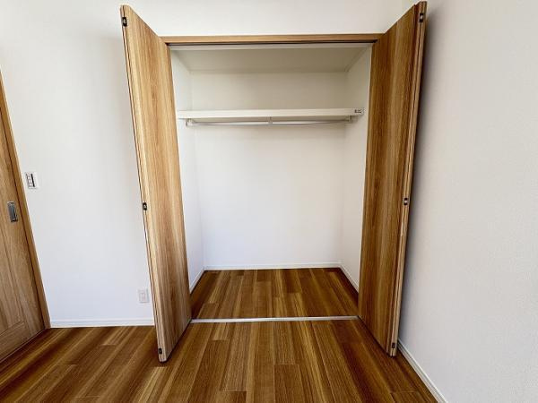 名古屋市守山区大字中志段味字南原の中古一戸建の収納|「2階東洋室」 