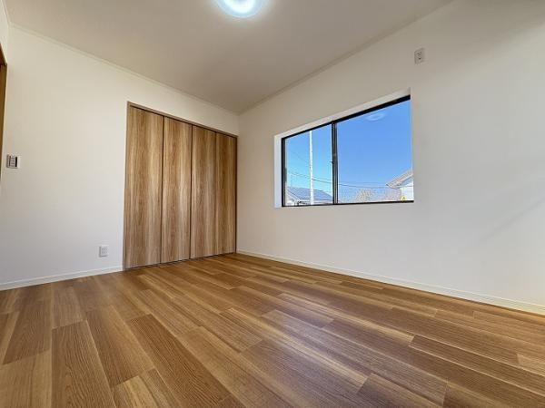 名古屋市守山区大字中志段味字南原の中古一戸建の洋室|「2階東洋室」収納ありです 