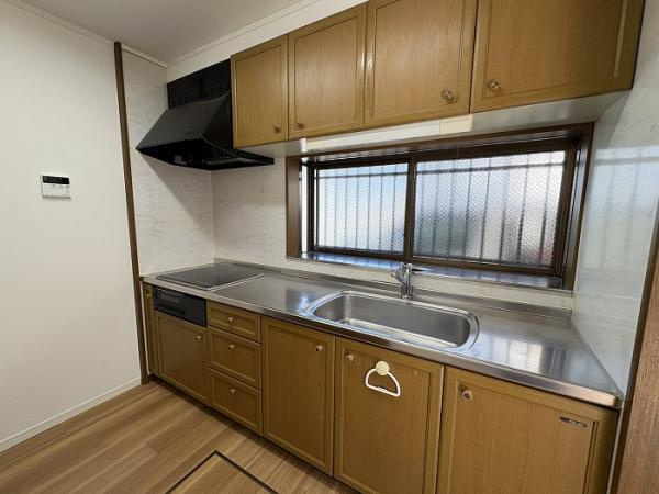 名古屋市守山区大字中志段味字南原の中古一戸建のキッチン|「キッチン」クリーニング済み… 