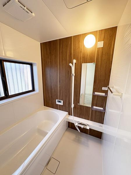 名古屋市守山区大字中志段味字南原の中古一戸建の浴室|「浴室」新品交換しております。 