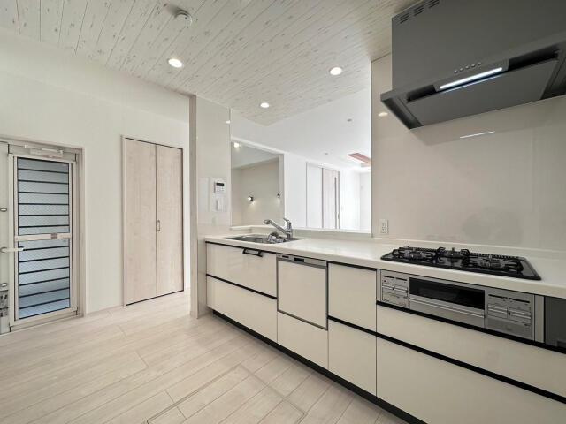 名古屋市港区惟信町４丁目の新築一戸建のその他|キッチン 2号棟 