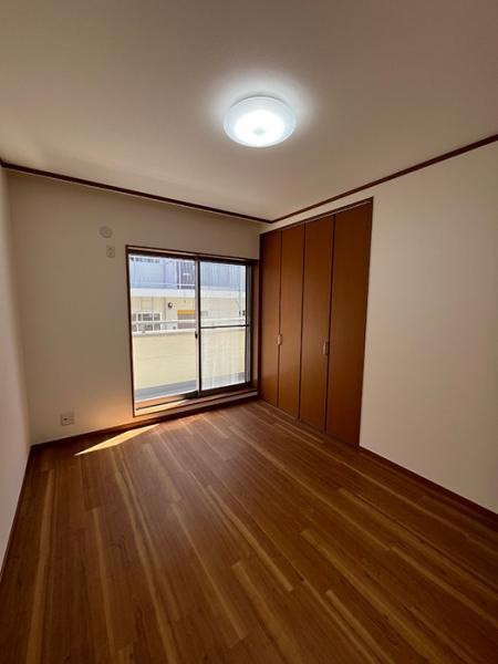 名古屋市中村区横井１丁目の中古一戸建の洋室|洋室２別角度 