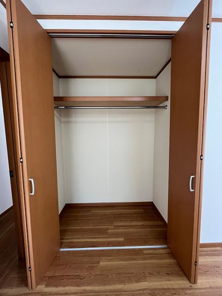 名古屋市中村区横井１丁目の中古一戸建の収納|洋室３クローゼット 