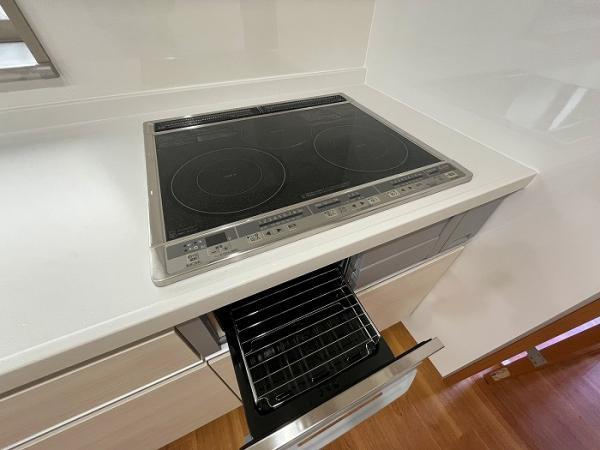 名古屋市中村区横井１丁目の中古一戸建のキッチン|コンロ 