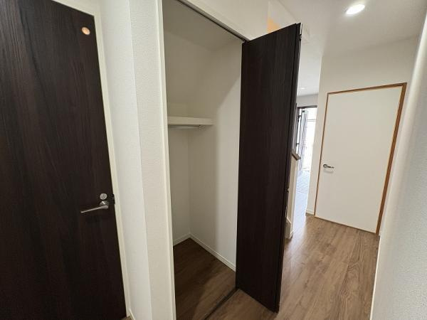 名古屋市中村区押木田町２丁目の中古一戸建のその他|廊下収納 