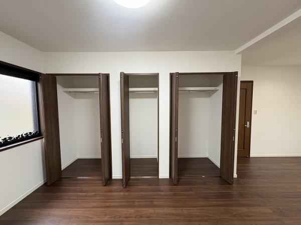 名古屋市北区稚児宮通２丁目の中古一戸建の収納|洋室クローゼット 