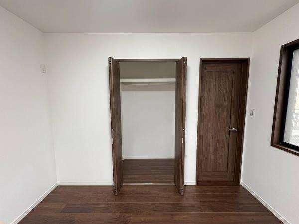 名古屋市北区稚児宮通２丁目の中古一戸建の収納|洋室3クローゼット 