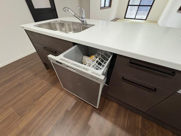 名古屋市北区稚児宮通２丁目の中古一戸建のキッチン|食洗機 