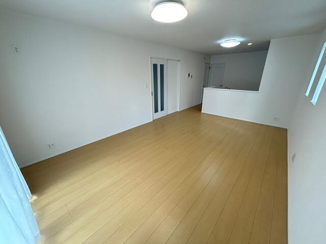 名古屋市千種区香流橋１丁目の新築一戸建の居間・リビング|★敷地広々約４５坪！南向きで… 