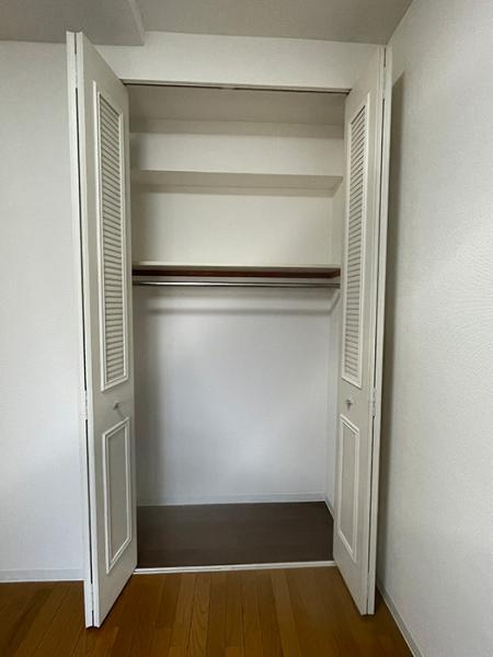 名古屋市北区平安２丁目の中古マンションの収納|「北西洋室」広々クローゼット… 