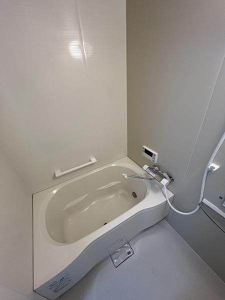 名古屋市北区平安２丁目の中古マンションの浴室|「浴室」新品交換しました 