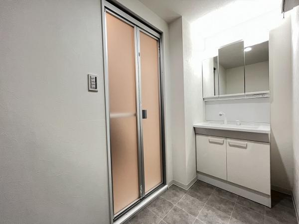 名古屋市北区上飯田東町１丁目の中古マンションのその他|「脱衣所」洗面台を新品取替し… 