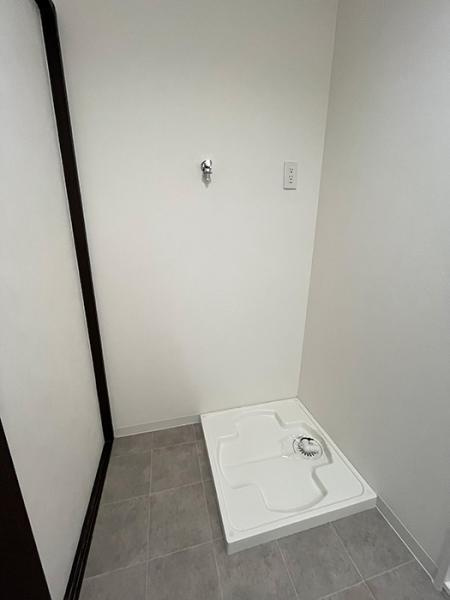 名古屋市北区上飯田東町１丁目の中古マンションのランドリースペース|「脱衣所」室内に洗濯機置き場… 