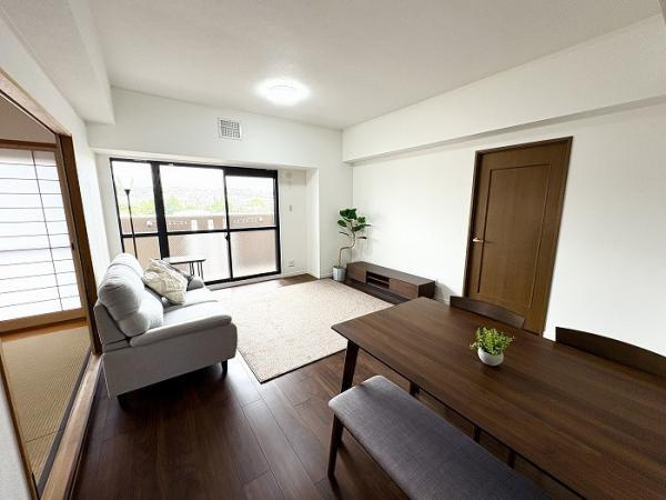 名古屋市千種区光が丘１丁目の中古マンションのキッチン|ニトリ家具別角度からの様子で… 